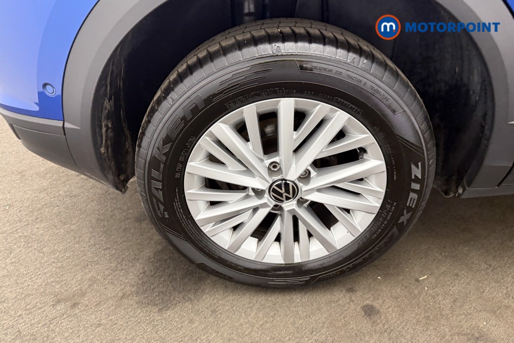 Volkswagen T-Roc Life Manual Petrol SUV - Stock Number (1633680) - 24th supplementary image