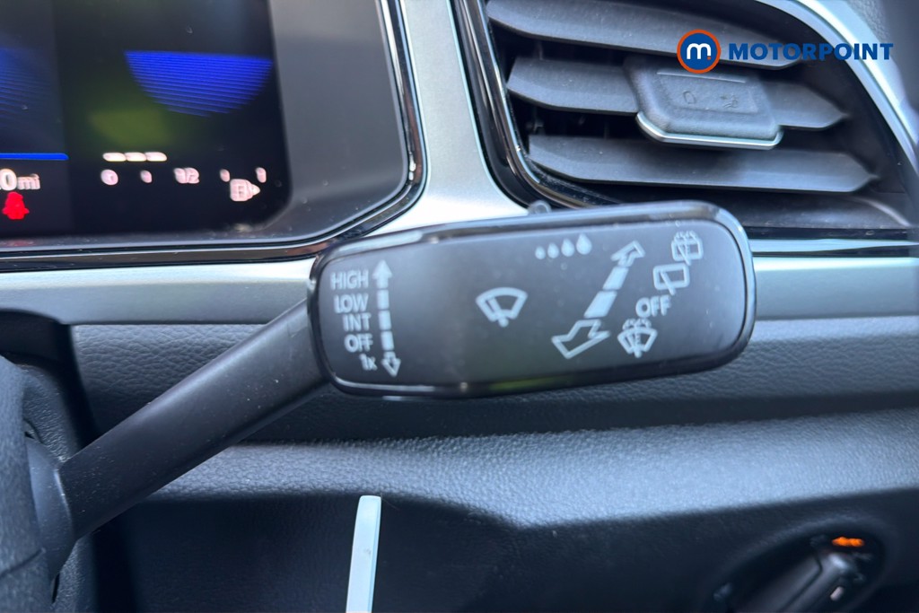 Volkswagen T-Roc Life Automatic Petrol SUV - Stock Number (1634471) - 7th supplementary image