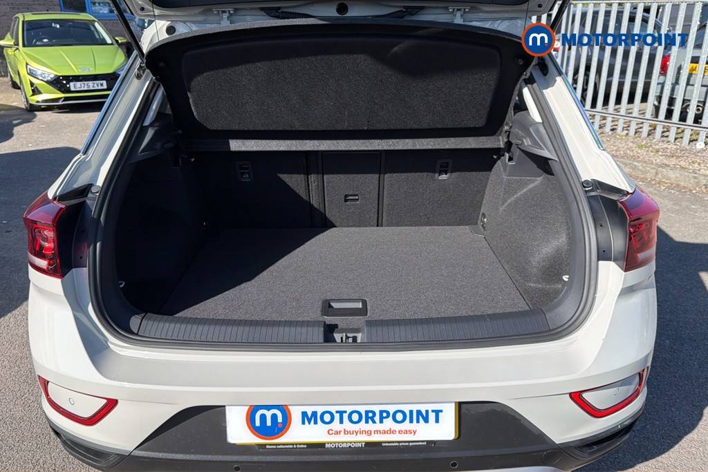 Volkswagen T-Roc Life Automatic Petrol SUV - Stock Number (1634471) - 33rd supplementary image