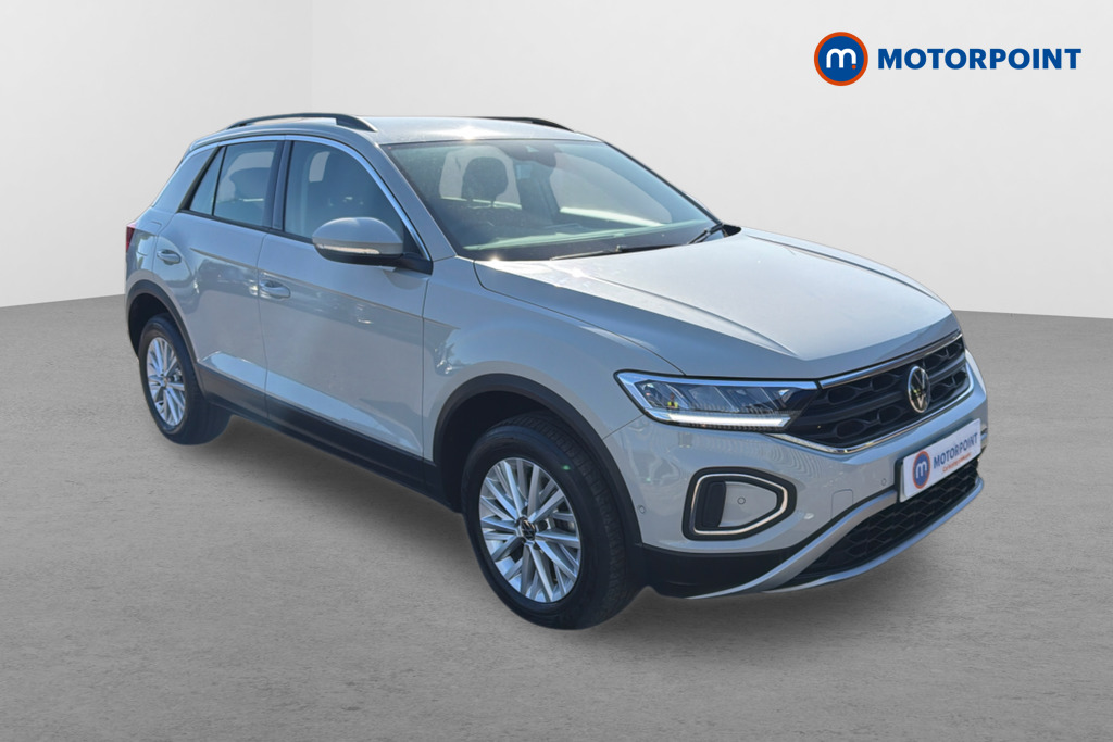 Volkswagen T-Roc Life Automatic Petrol SUV - Stock Number (1634471) - Drivers side front corner