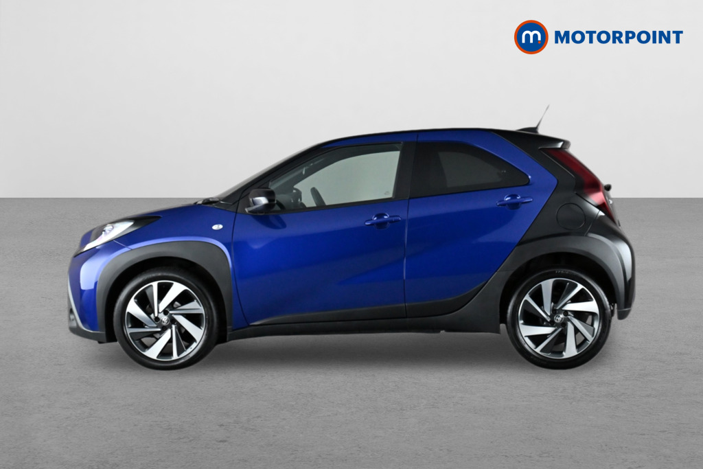 Toyota Aygo X Edge Manual Petrol Hatchback - Stock Number (1634803) - Passenger side