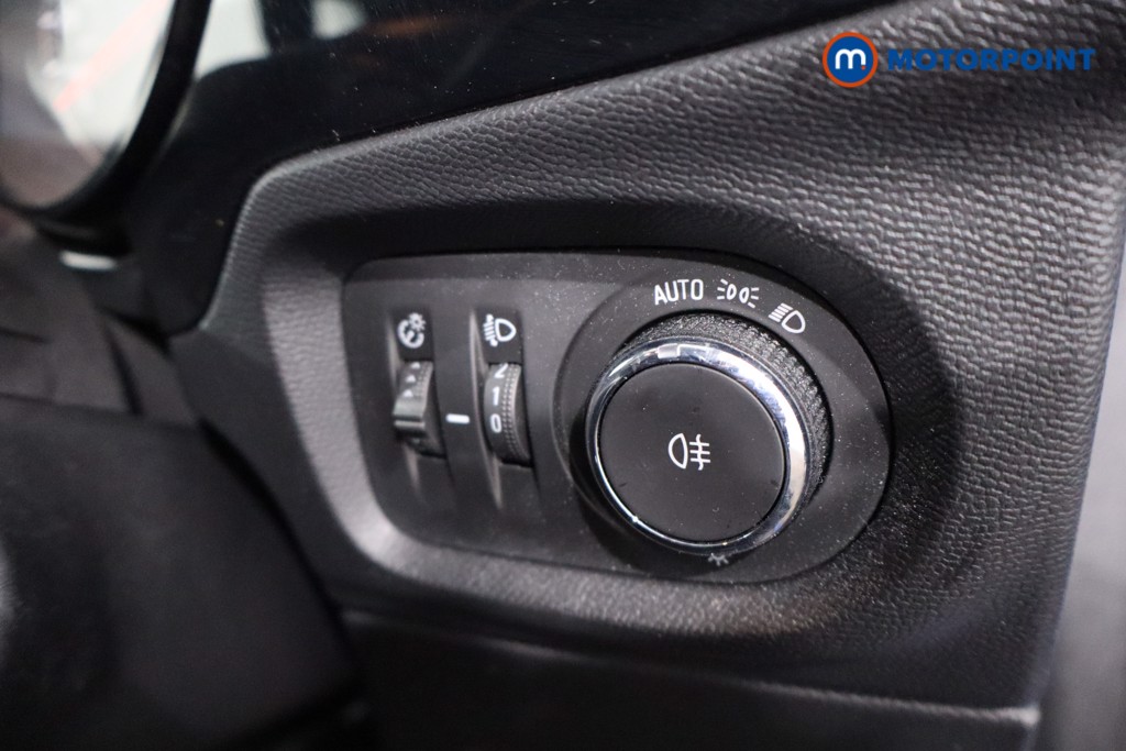 Vauxhall Corsa Se Premium Manual Petrol Hatchback - Stock Number (1635342) - 17th supplementary image