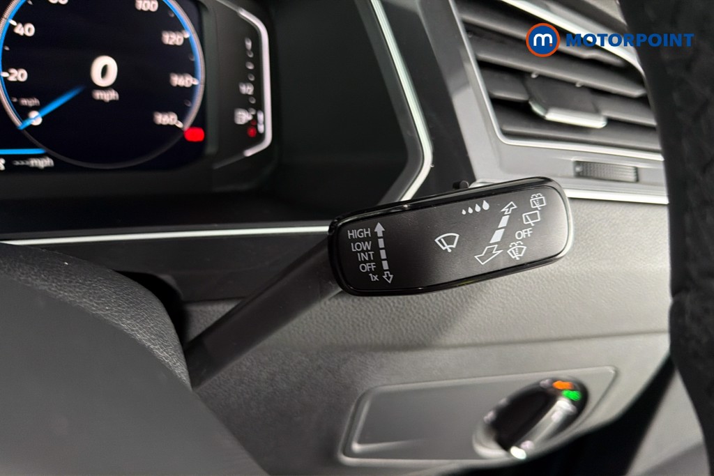 Volkswagen Tiguan R-Line Automatic Petrol SUV - Stock Number (1635555) - 7th supplementary image