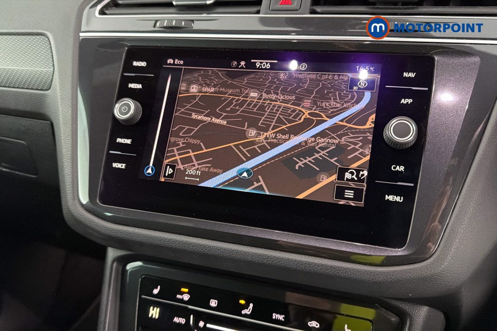 Volkswagen Tiguan R-Line Automatic Petrol SUV - Stock Number (1635555) - 10th supplementary image