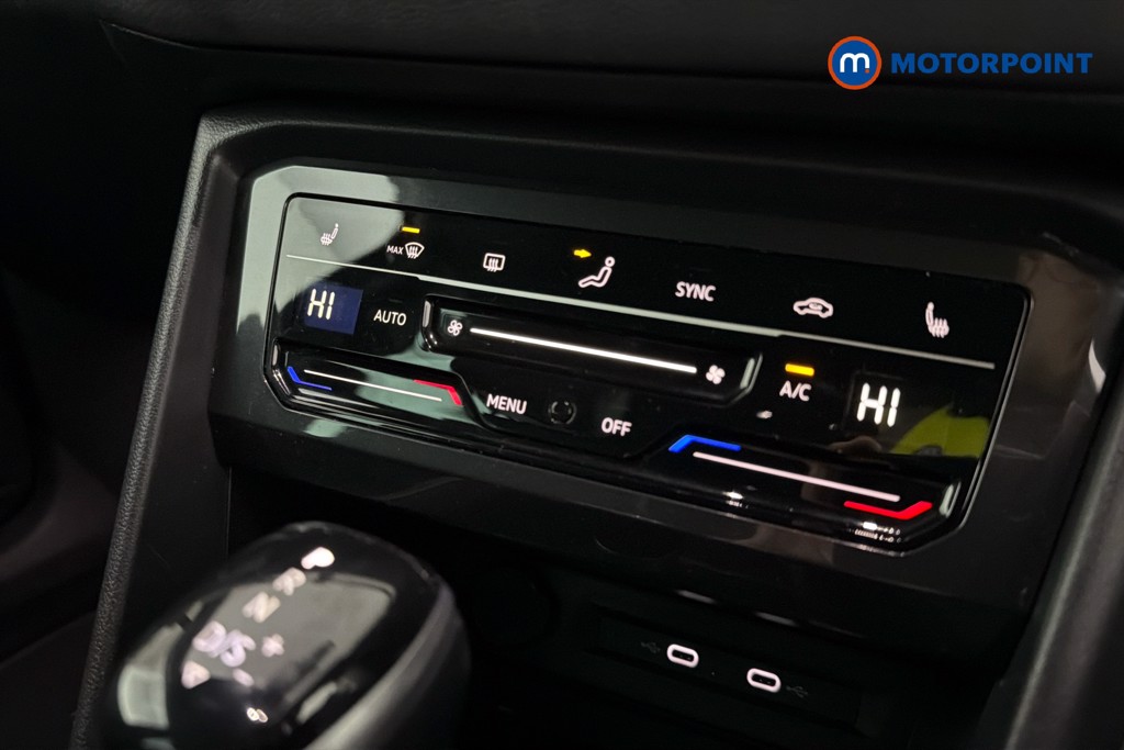 Volkswagen Tiguan R-Line Automatic Petrol SUV - Stock Number (1635555) - 12th supplementary image
