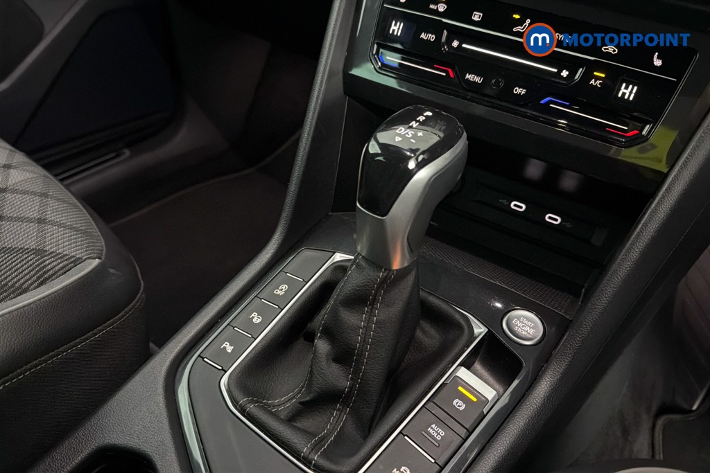 Volkswagen Tiguan R-Line Automatic Petrol SUV - Stock Number (1635555) - 15th supplementary image