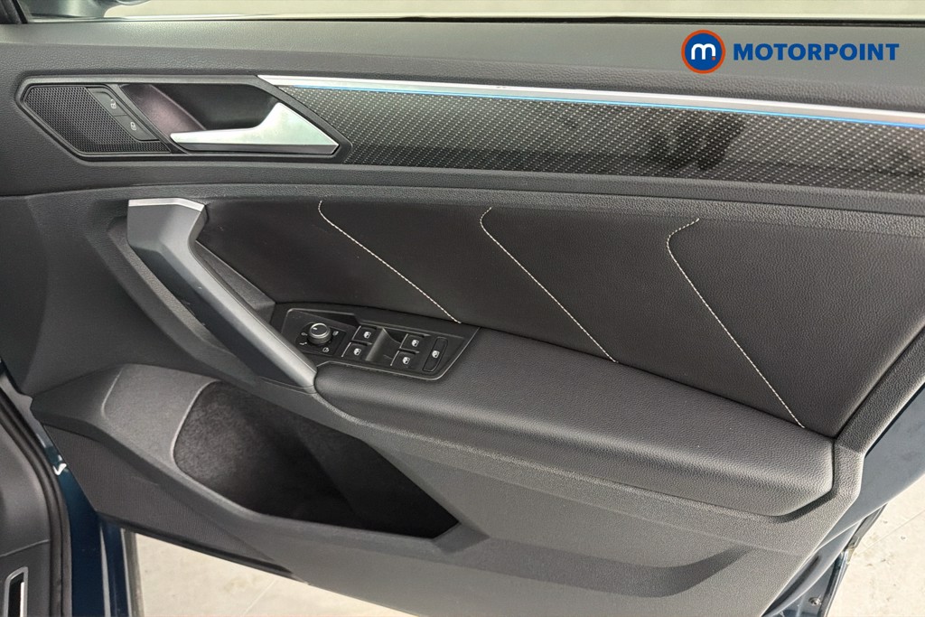 Volkswagen Tiguan R-Line Automatic Petrol SUV - Stock Number (1635555) - 19th supplementary image