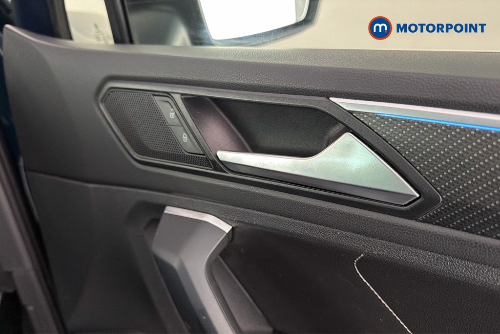 Volkswagen Tiguan R-Line Automatic Petrol SUV - Stock Number (1635555) - 42nd supplementary image