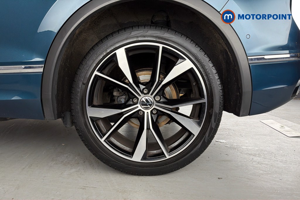 Volkswagen Tiguan R-Line Automatic Petrol SUV - Stock Number (1635555) - 48th supplementary image