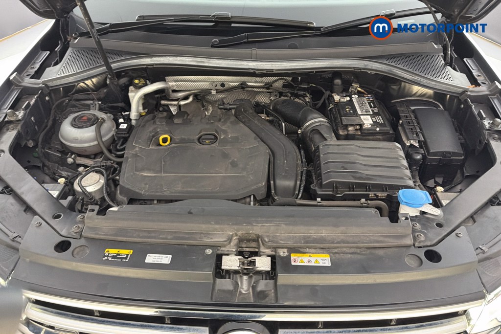 Volkswagen Tiguan R-Line Automatic Petrol SUV - Stock Number (1635555) - 51st supplementary image