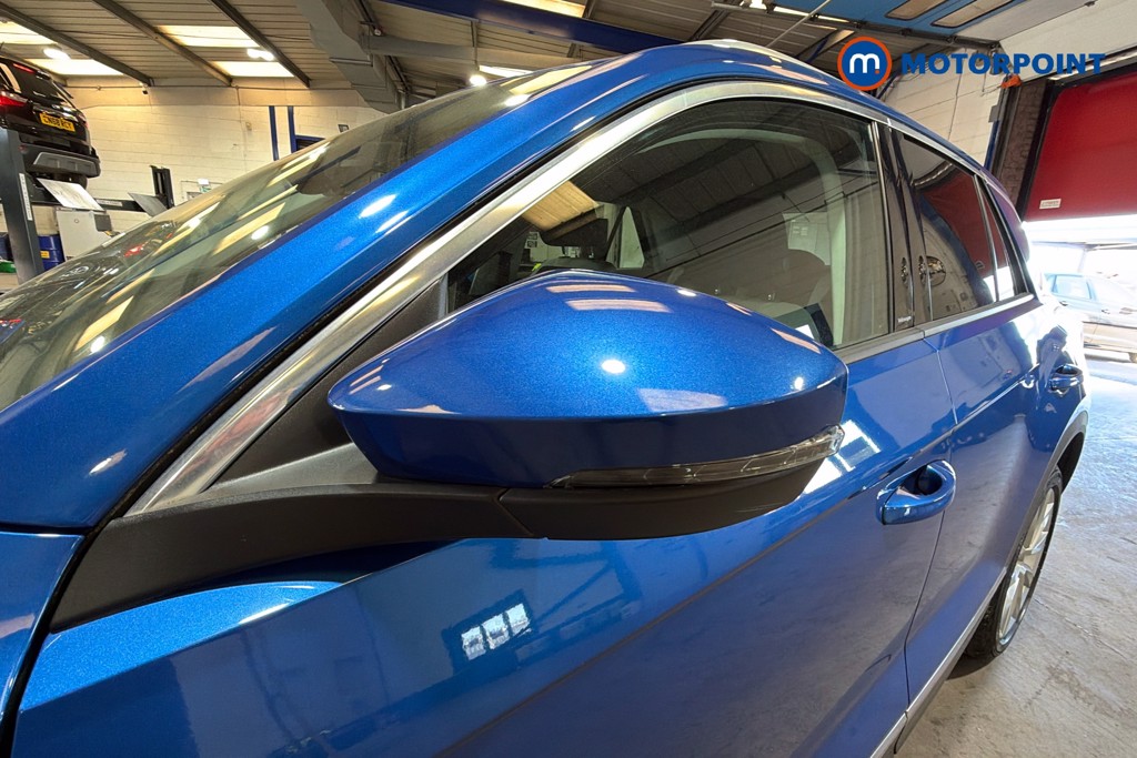 Volkswagen T-Roc SEL Automatic Petrol SUV - Stock Number (1635726) - 43rd supplementary image