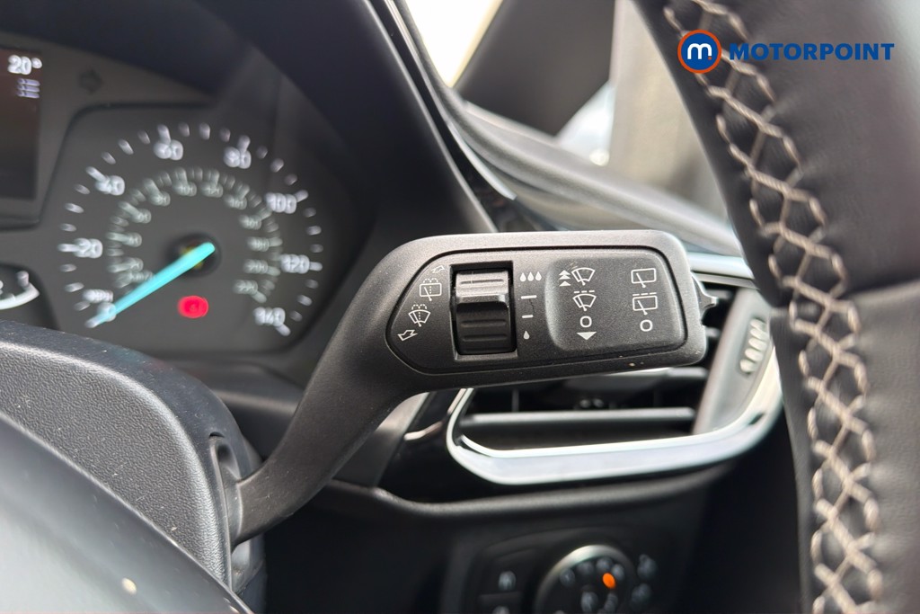 Ford Fiesta Titanium Manual Petrol Hatchback - Stock Number (1636219) - 7th supplementary image