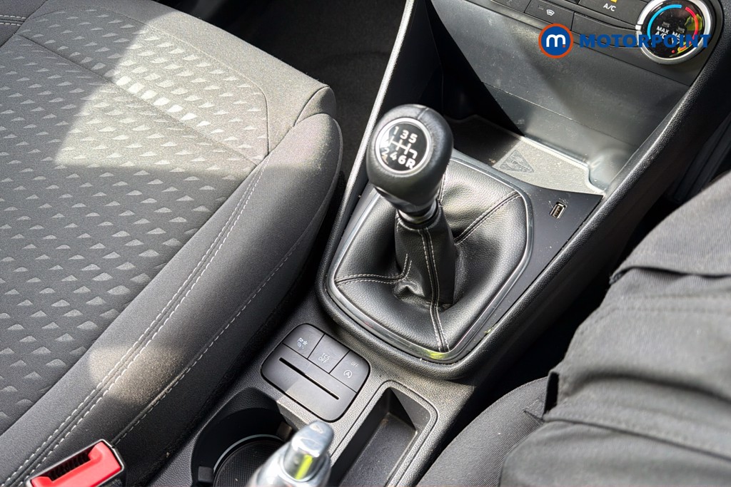 Ford Fiesta Titanium Manual Petrol Hatchback - Stock Number (1636219) - 15th supplementary image