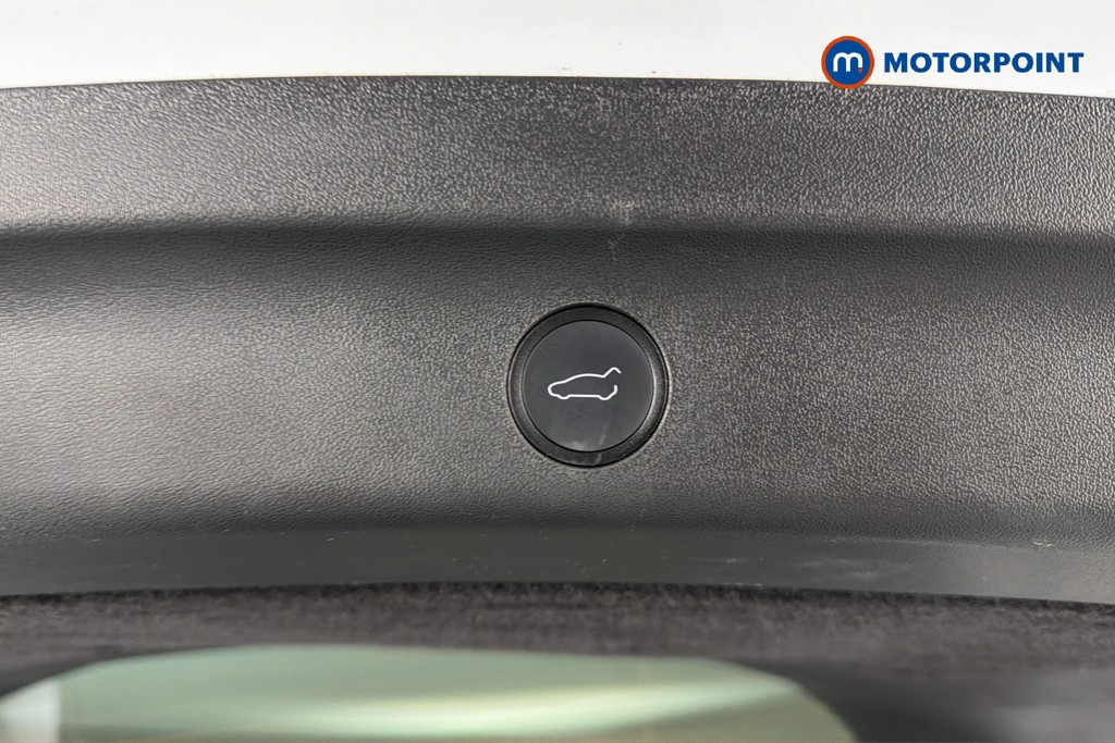 Tesla Model Y Long Range Automatic Electric SUV - Stock Number (1636242) - 35th supplementary image