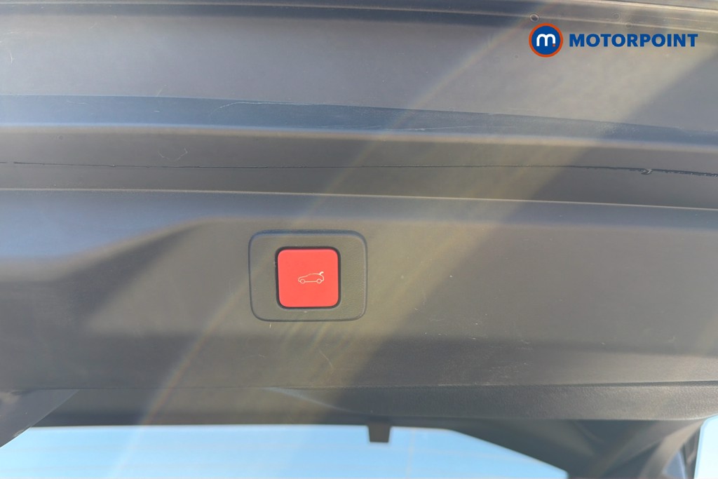 Peugeot 3008 GT Automatic Petrol SUV - Stock Number (1636255) - 35th supplementary image