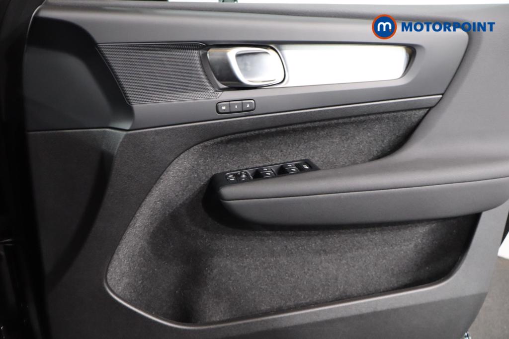 Volvo Xc40 Plus Black Edition Automatic Petrol SUV - Stock Number (1636306) - 10th supplementary image