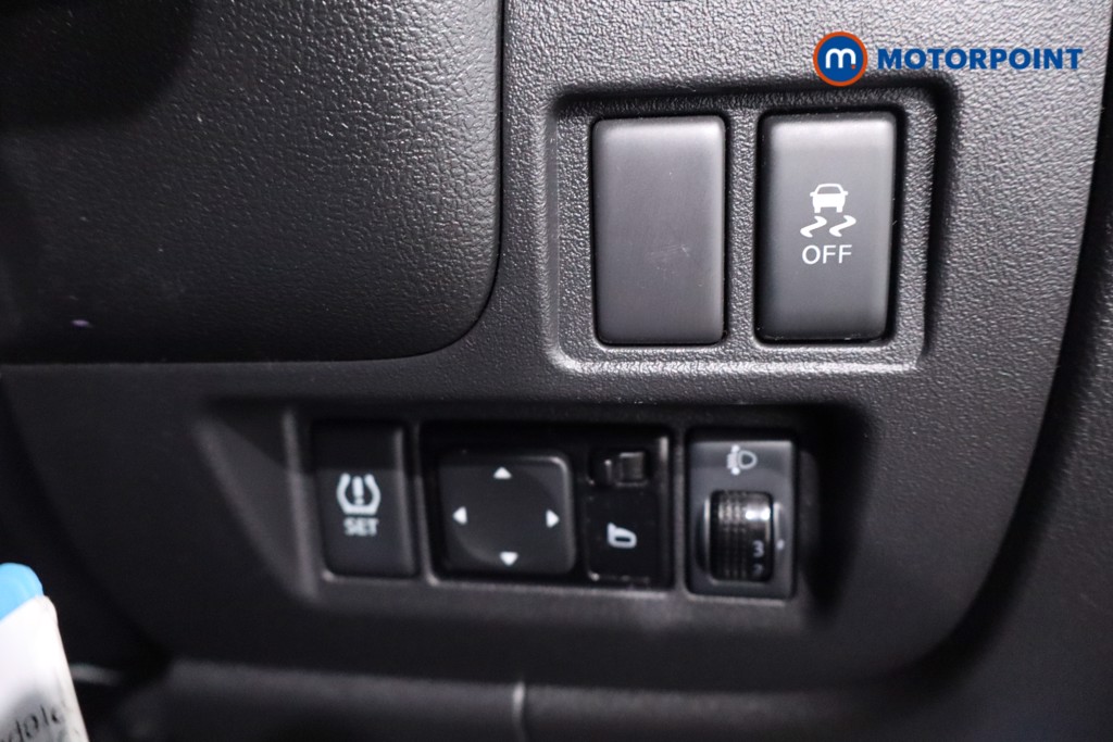 Nissan Micra Acenta Manual Petrol Hatchback - Stock Number (1636407) - 17th supplementary image