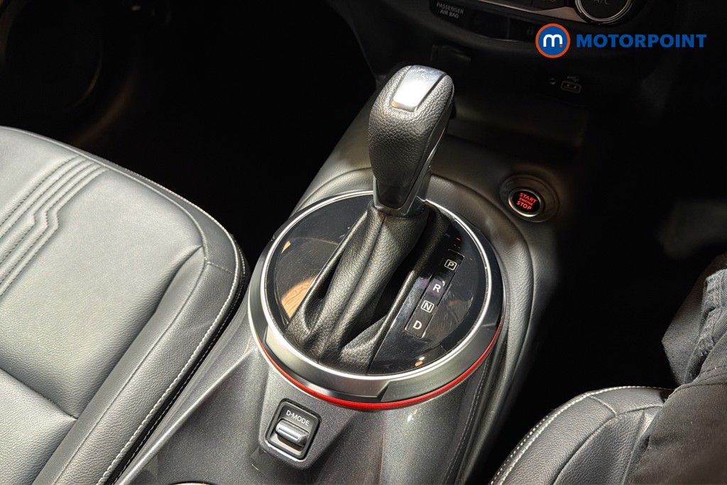 Nissan Juke Tekna Automatic Petrol SUV - Stock Number (1636600) - 15th supplementary image
