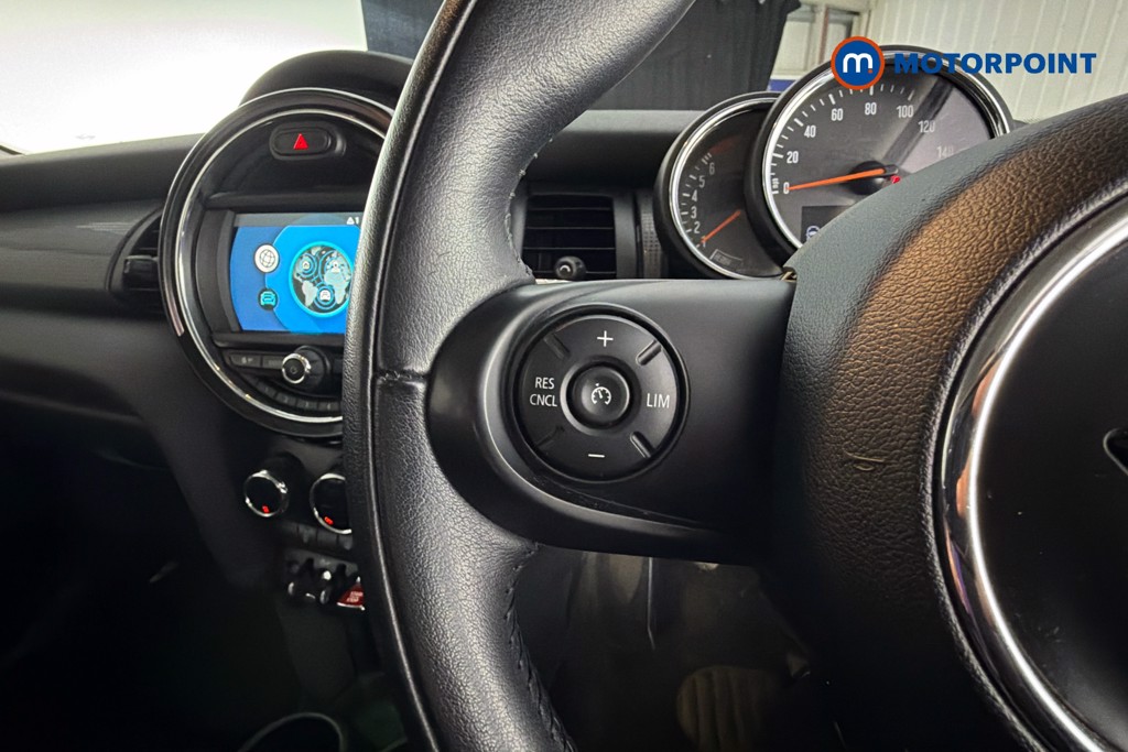 Mini Hatchback Cooper Manual Petrol Hatchback - Stock Number (1636700) - 3rd supplementary image