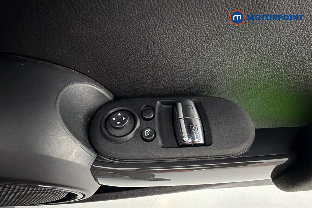 Mini Hatchback Cooper Manual Petrol Hatchback - Stock Number (1636700) - 20th supplementary image