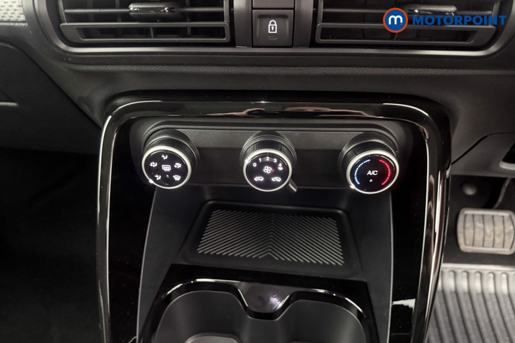 Citroen C3 Plus Automatic Electric Hatchback - Stock Number (1636727) - 15th supplementary image