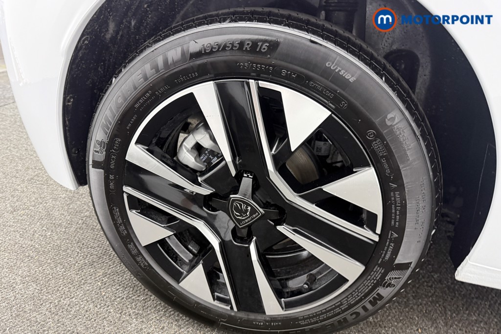 Peugeot 208 Allure Automatic Petrol Hatchback - Stock Number (1636734) - 6th supplementary image