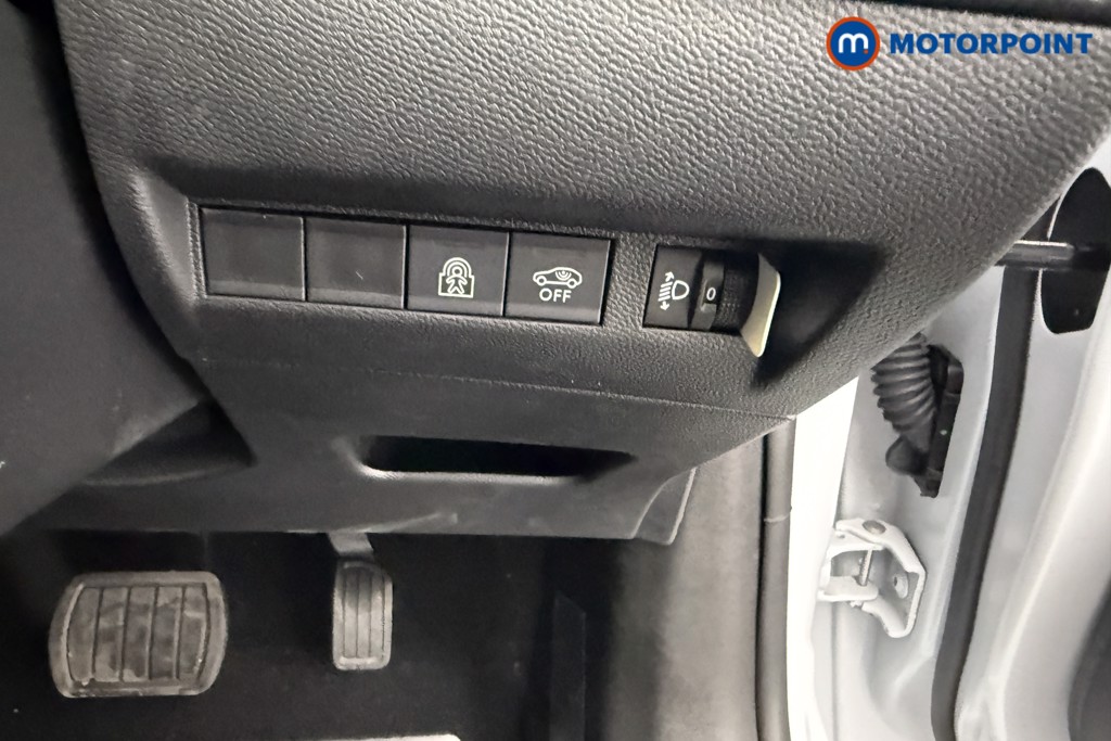 Peugeot 208 Allure Automatic Petrol Hatchback - Stock Number (1636734) - 12th supplementary image