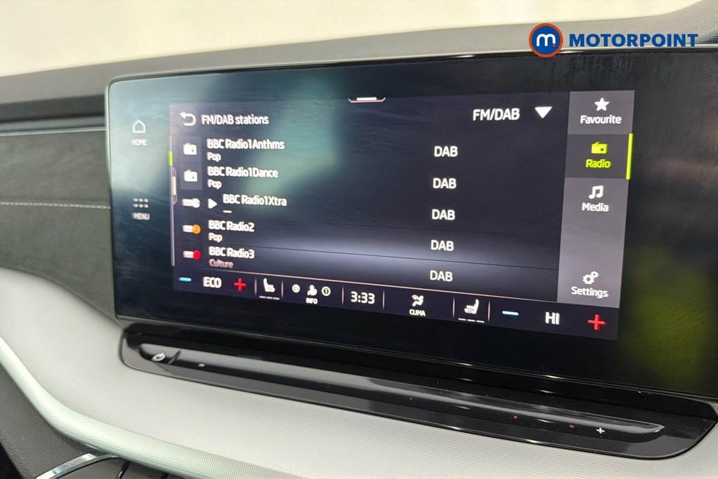 Skoda Octavia Se L Automatic Petrol Plug-In Hybrid Estate - Stock Number (1636971) - 9th supplementary image