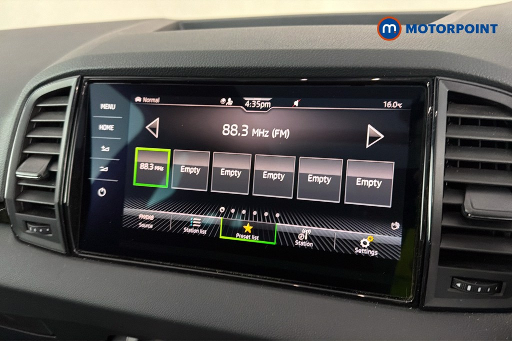 Skoda Karoq Sportline Edition Automatic Petrol SUV - Stock Number (1636974) - 9th supplementary image