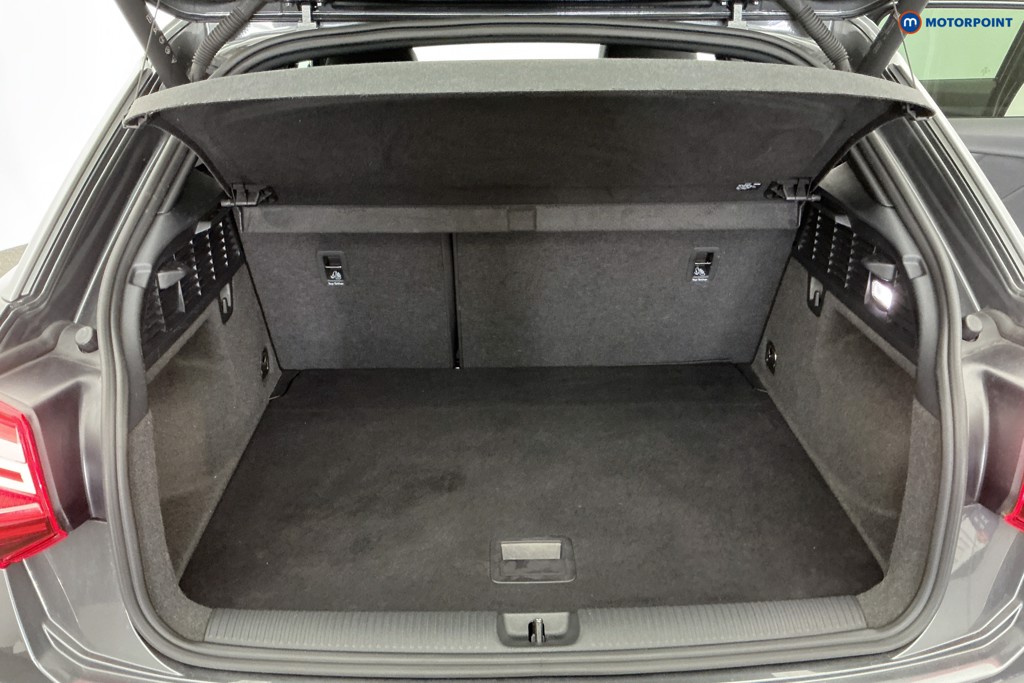 Audi Q2 S Line Manual Petrol SUV - Stock Number (1637170) - 4th supplementary image