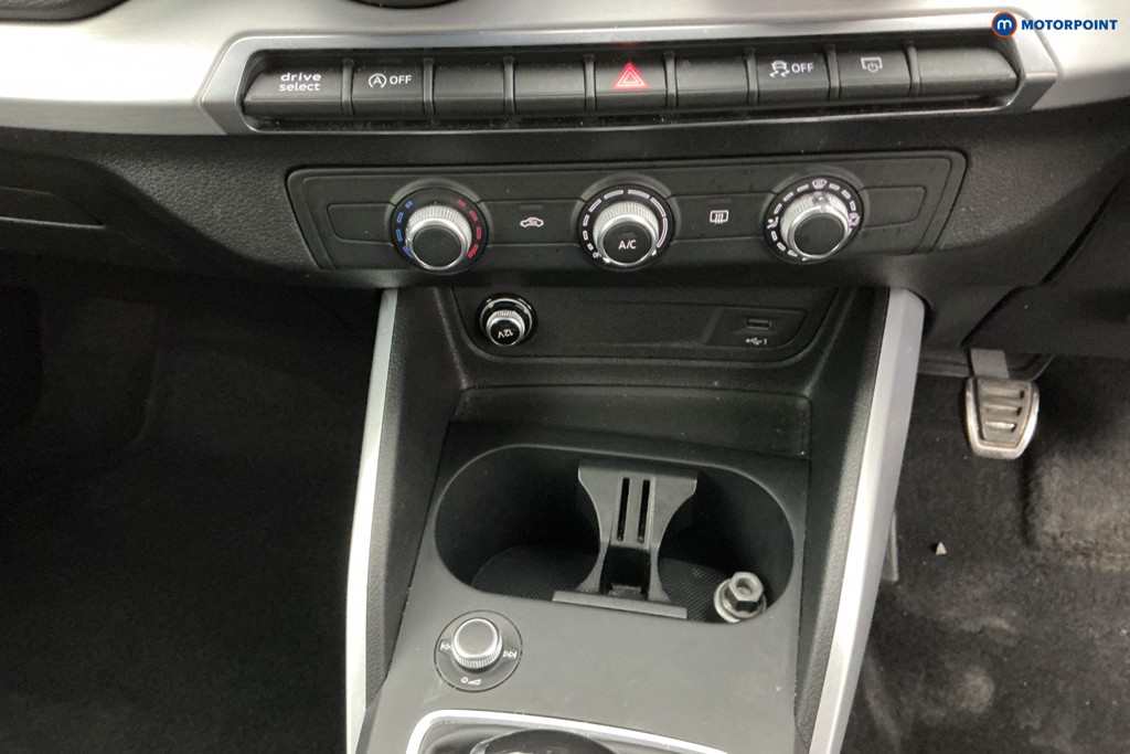 Audi Q2 S Line Manual Petrol SUV - Stock Number (1637170) - 20th supplementary image