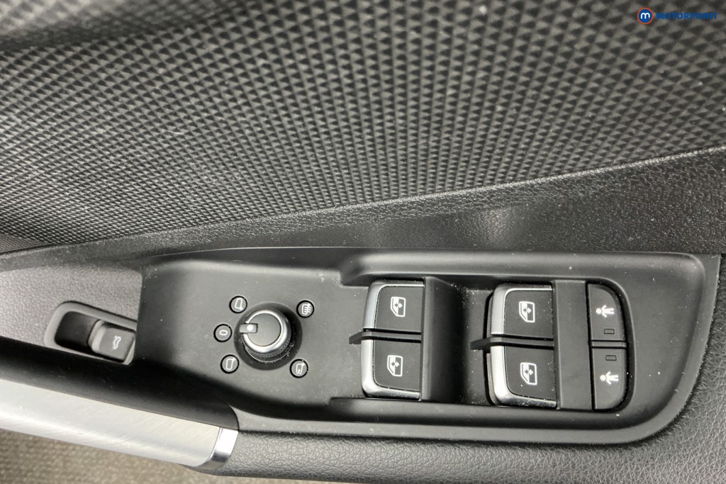 Audi Q2 S Line Manual Petrol SUV - Stock Number (1637170) - 28th supplementary image
