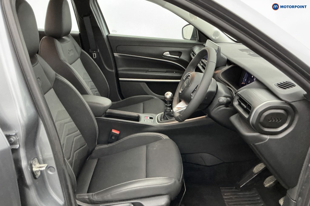 Jeep Avenger Altitude Manual Petrol SUV - Stock Number (1637201) - 7th supplementary image