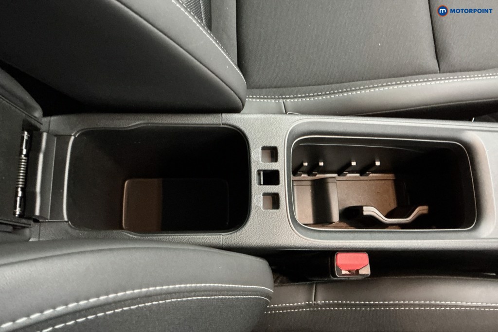 Jeep Avenger Altitude Manual Petrol SUV - Stock Number (1637201) - 18th supplementary image