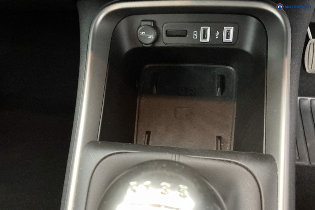 Jeep Avenger Altitude Manual Petrol SUV - Stock Number (1637201) - 22nd supplementary image