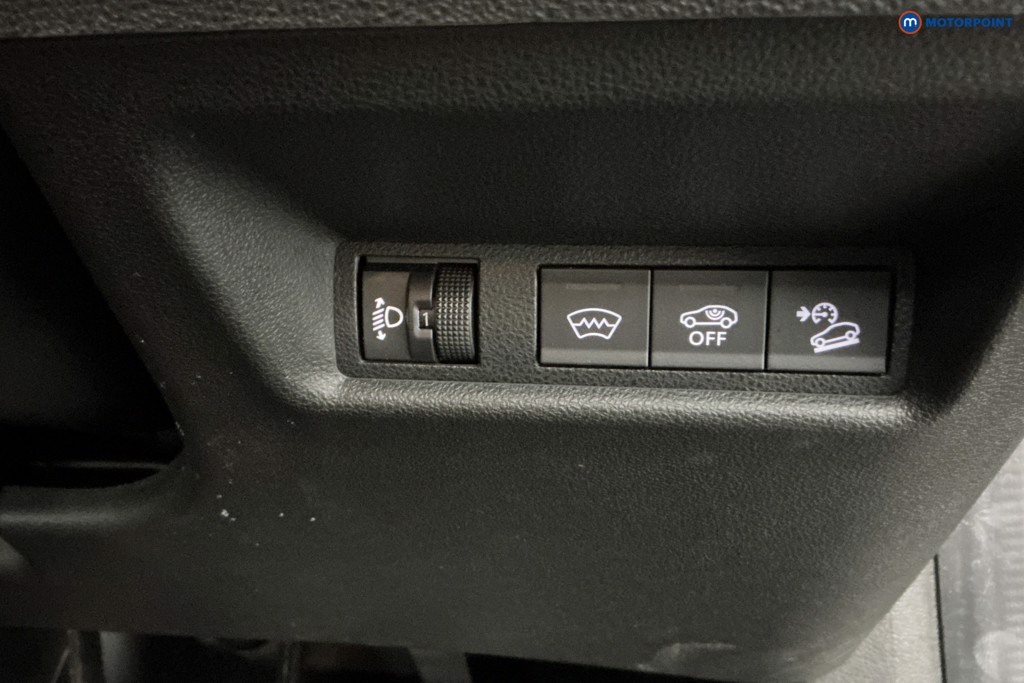 Jeep Avenger Altitude Manual Petrol SUV - Stock Number (1637201) - 28th supplementary image