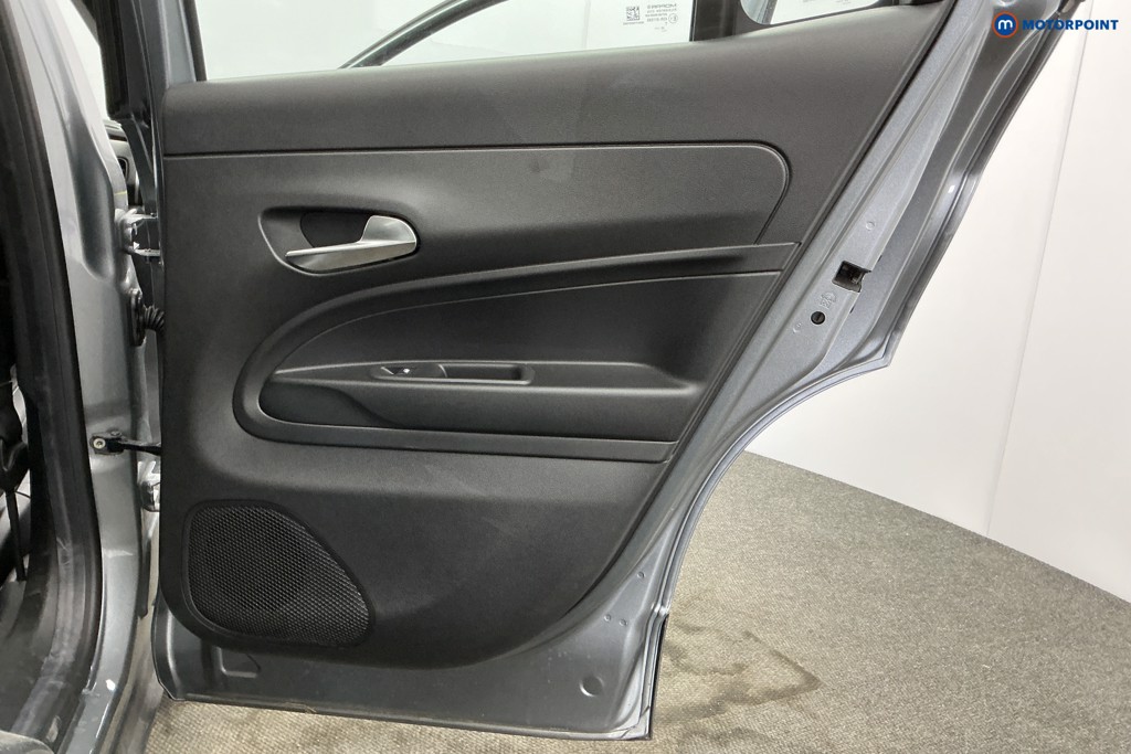 Jeep Avenger Altitude Manual Petrol SUV - Stock Number (1637201) - 32nd supplementary image