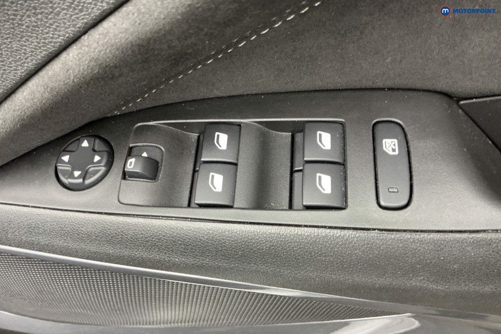 Vauxhall Crossland Ultimate Manual Petrol SUV - Stock Number (1637329) - 29th supplementary image