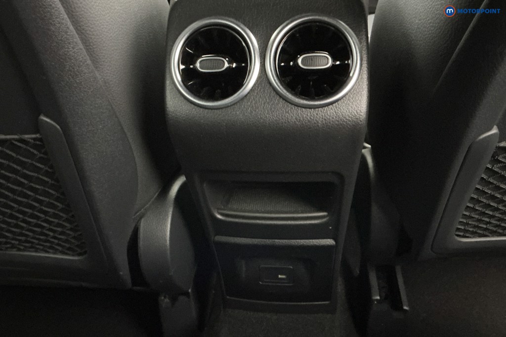 Mercedes-Benz B Class Amg Line Automatic Petrol Hatchback - Stock Number (1637403) - 14th supplementary image