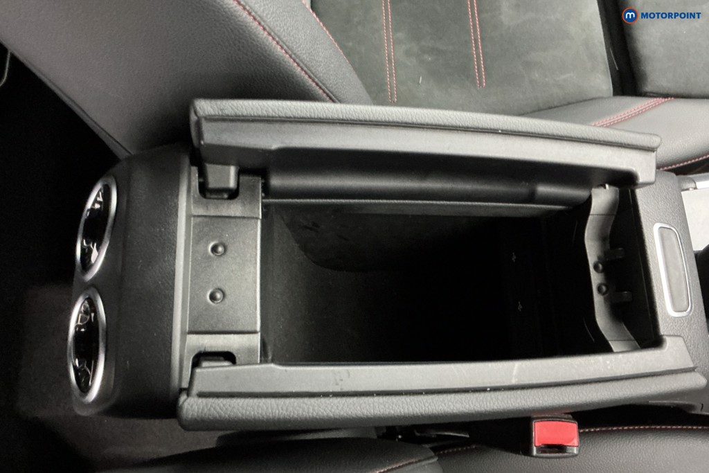 Mercedes-Benz B Class Amg Line Automatic Petrol Hatchback - Stock Number (1637403) - 16th supplementary image