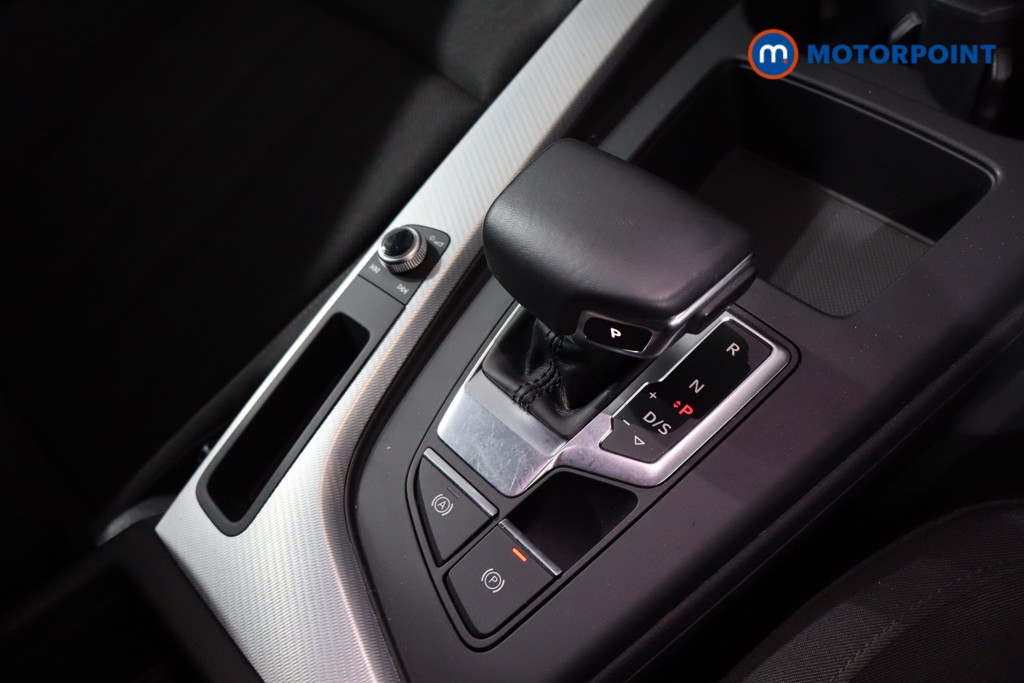 Audi A4 Technik Automatic Petrol Estate - Stock Number (1637913) - 19th supplementary image