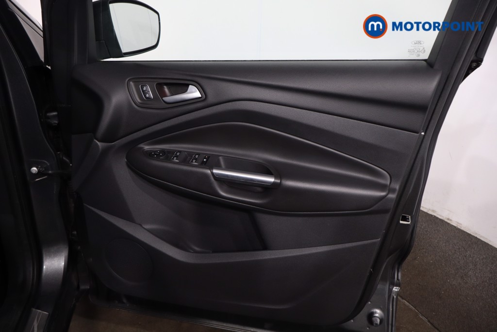 Ford Kuga Titanium Manual Petrol SUV - Stock Number (1637949) - 24th supplementary image