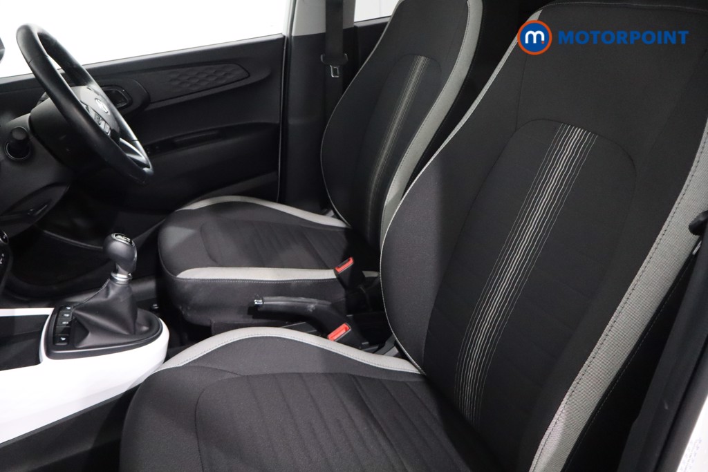 Hyundai I10 Premium Manual Petrol Hatchback - Stock Number (1638156) - 4th supplementary image