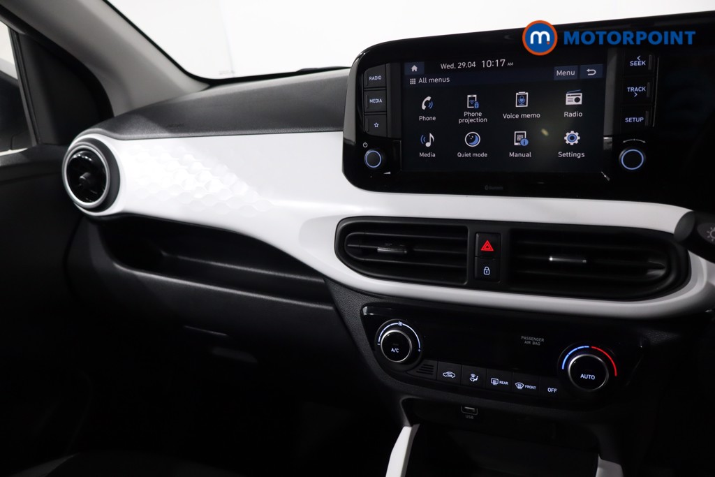 Hyundai I10 Premium Manual Petrol Hatchback - Stock Number (1638156) - 17th supplementary image