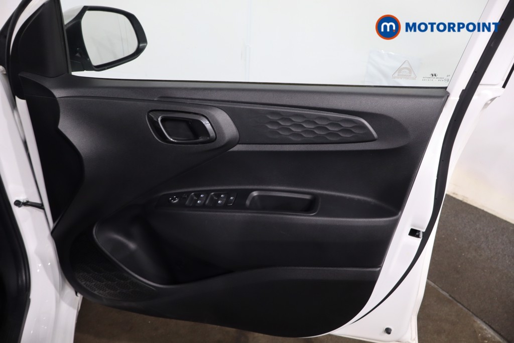 Hyundai I10 Premium Manual Petrol Hatchback - Stock Number (1638156) - 22nd supplementary image