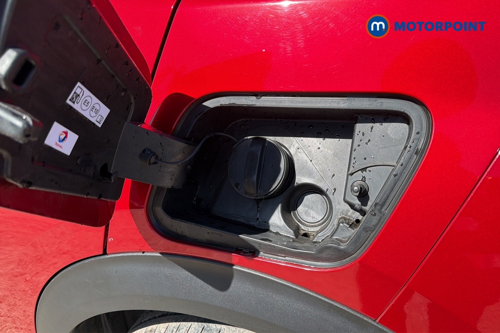 Peugeot 2008 GT Manual Petrol SUV - Stock Number (1638163) - 41st supplementary image