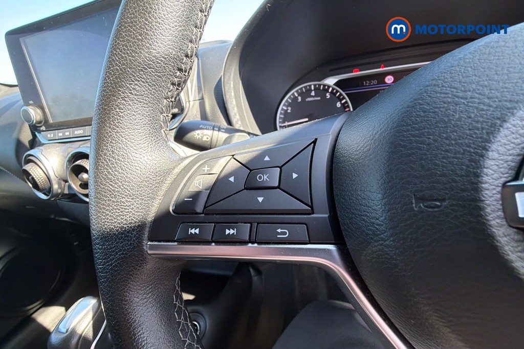 Nissan Juke N-Connecta Automatic Petrol SUV - Stock Number (1638179) - 3rd supplementary image