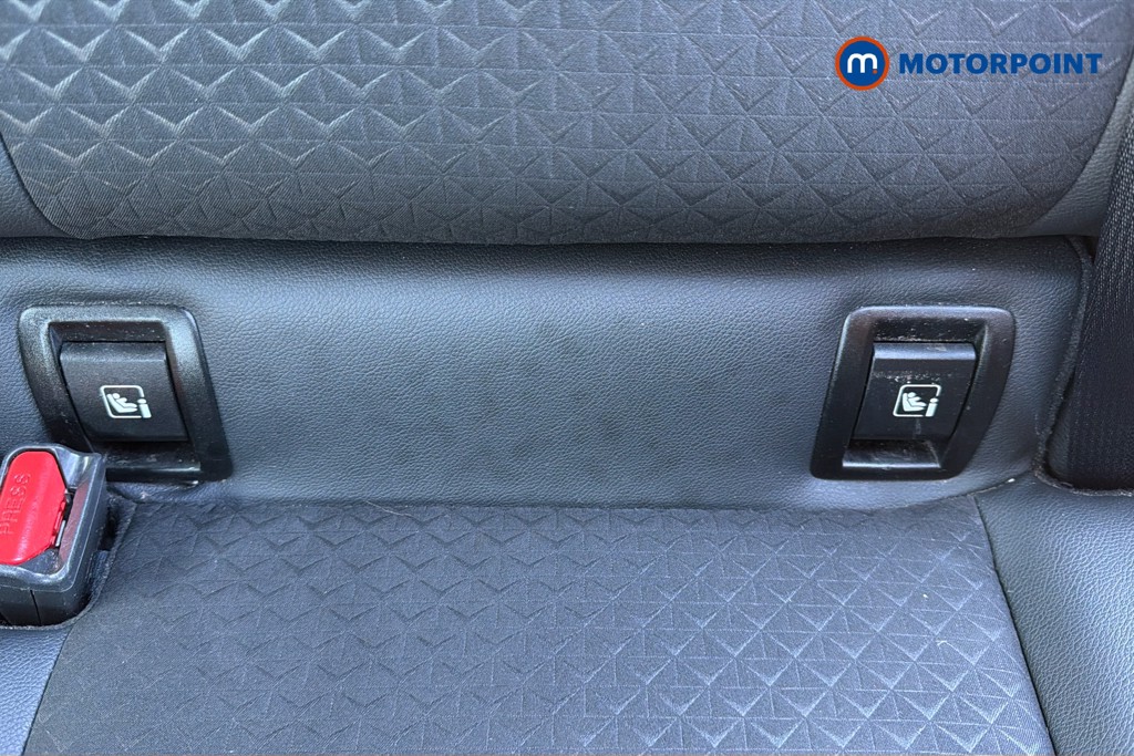 Nissan Juke N-Connecta Automatic Petrol SUV - Stock Number (1638179) - 29th supplementary image