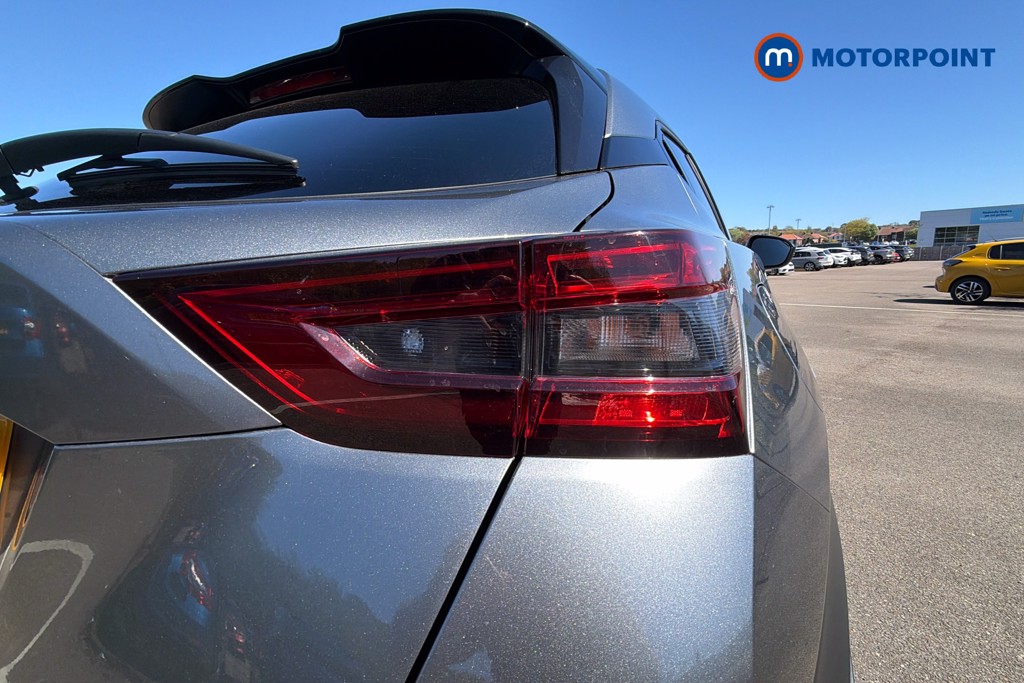 Nissan Juke N-Connecta Automatic Petrol SUV - Stock Number (1638179) - 38th supplementary image