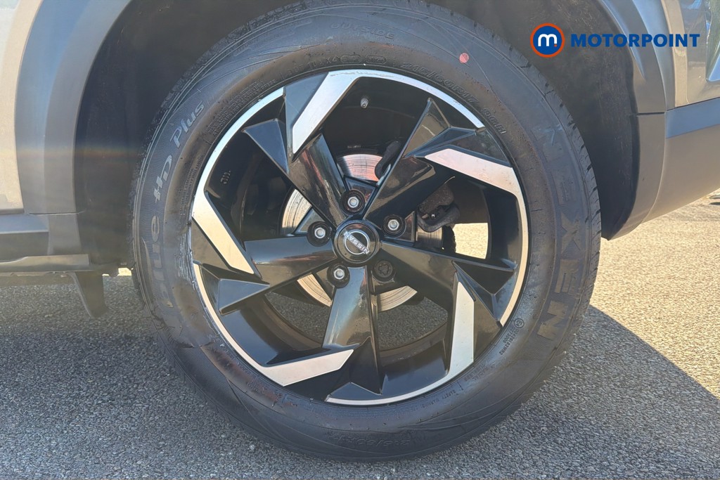 Nissan Juke N-Connecta Automatic Petrol SUV - Stock Number (1638179) - 48th supplementary image